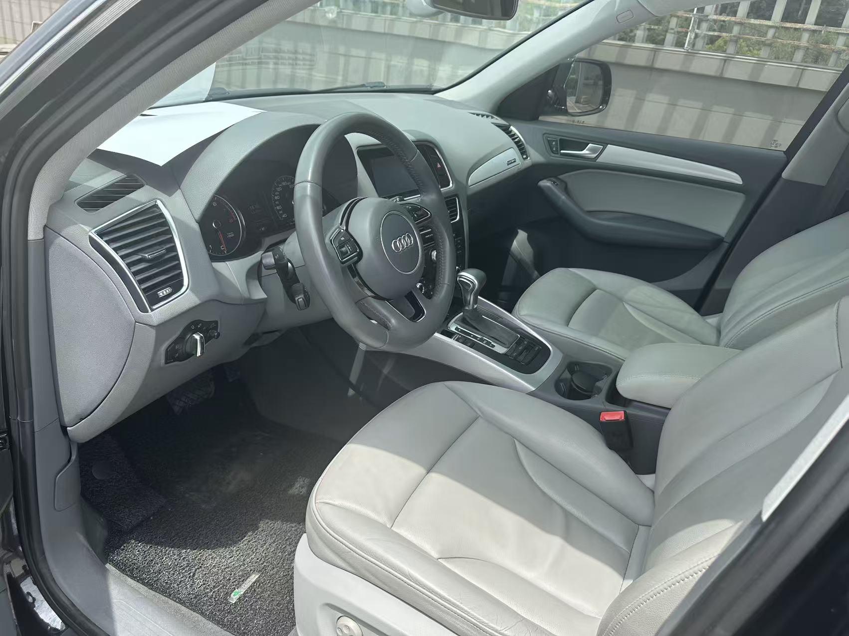 Audi Audi Q5