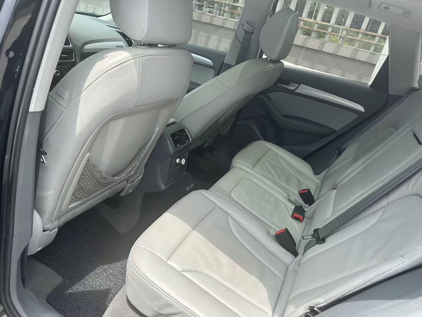 Audi Audi Q5