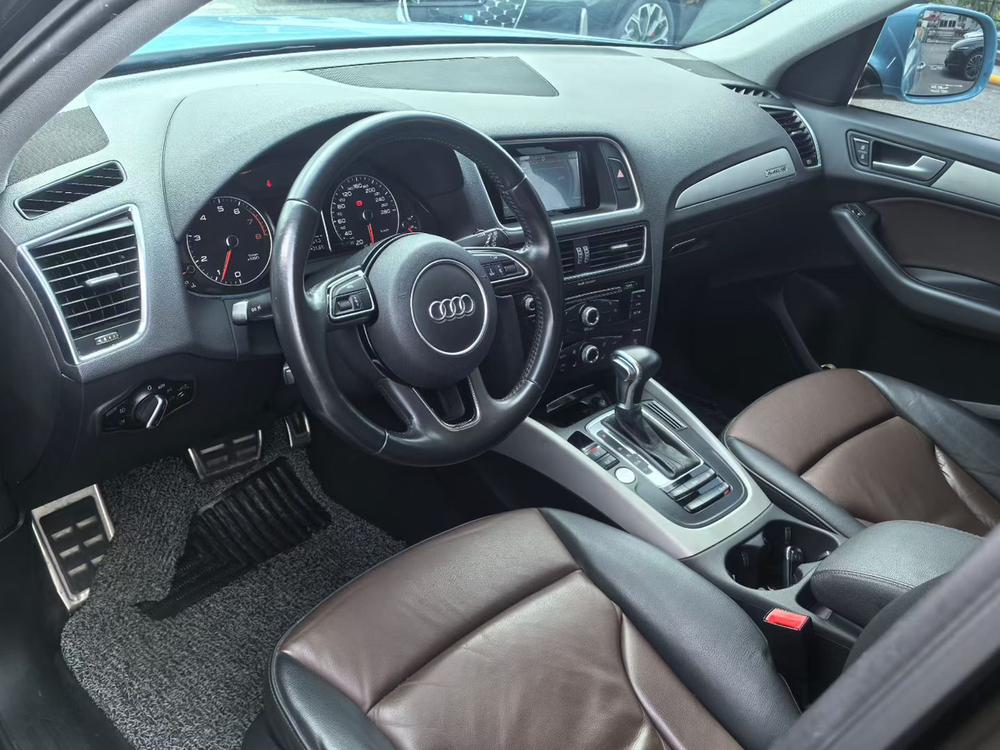 Audi Audi Q5