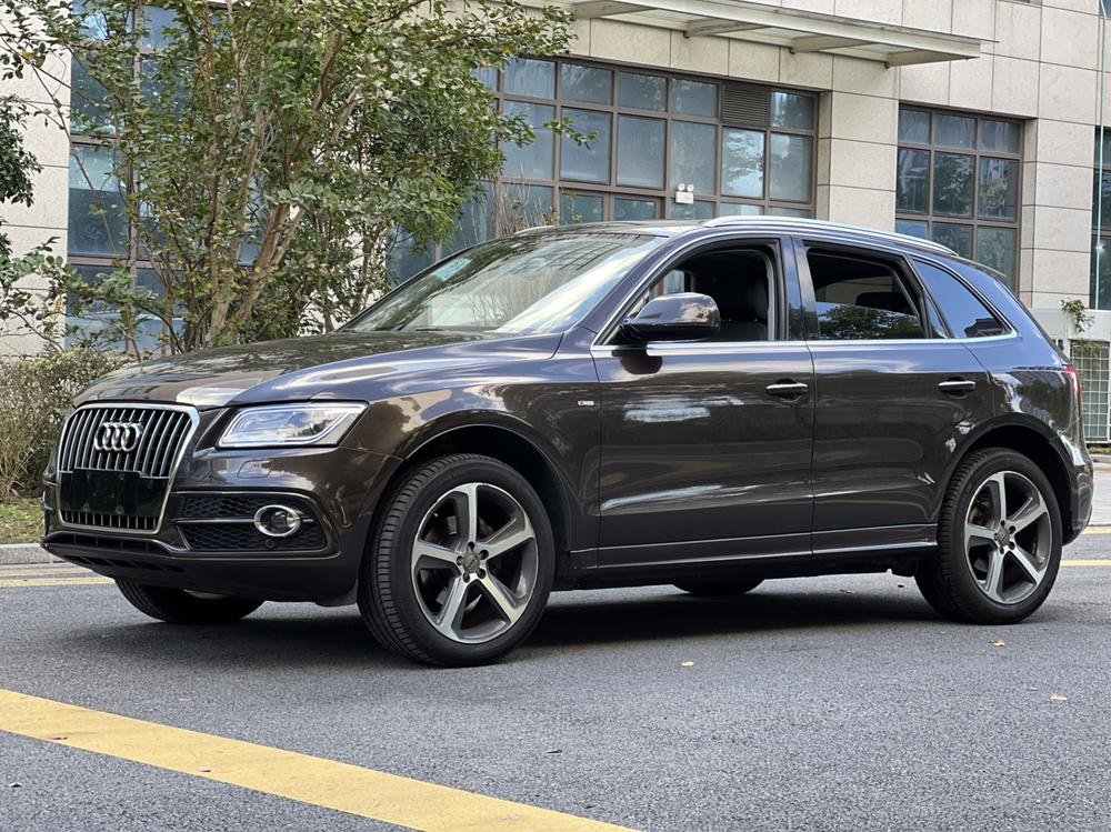 Audi Audi Q5