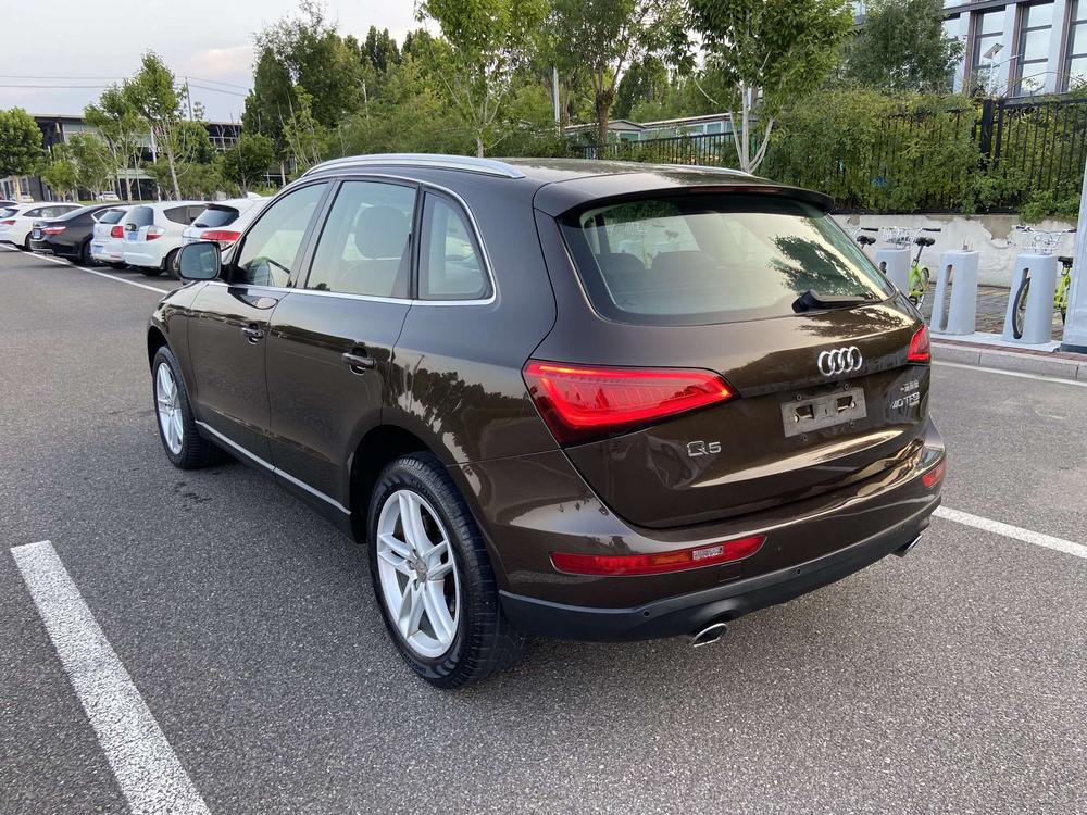 Audi Audi Q5