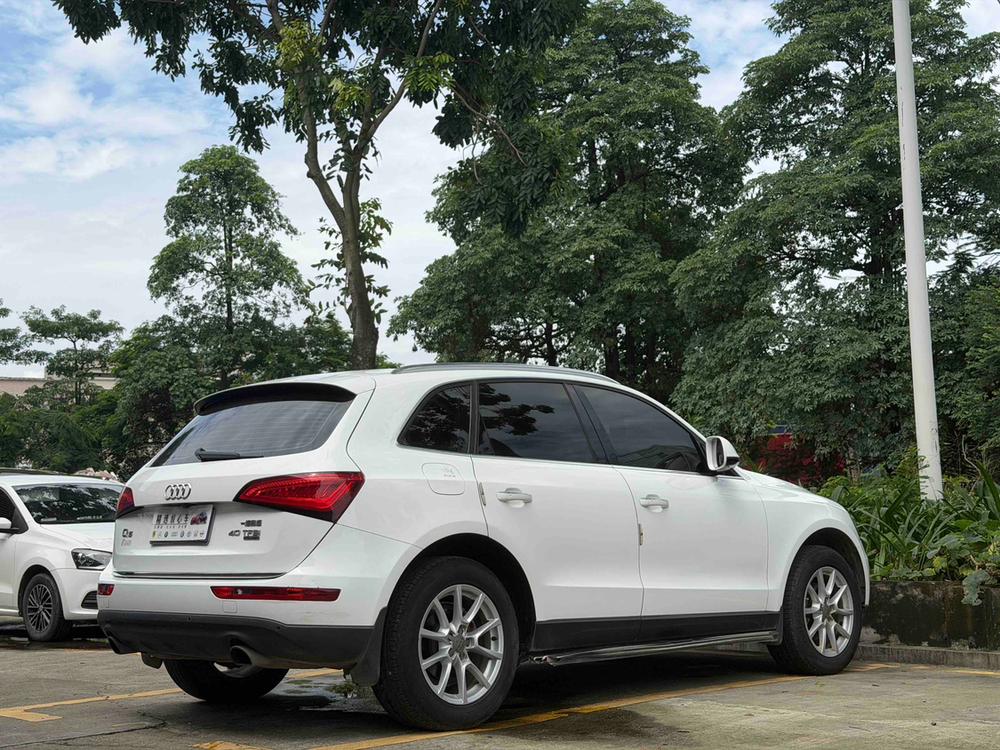 Audi Audi Q5