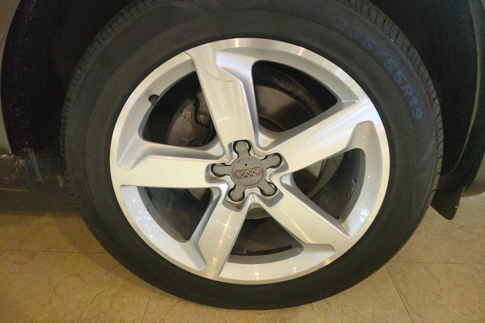 Audi Audi Q5