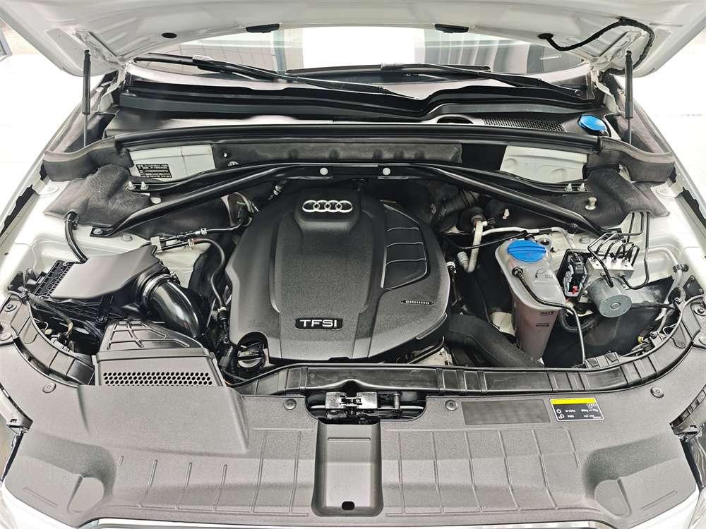 Audi Audi Q5
