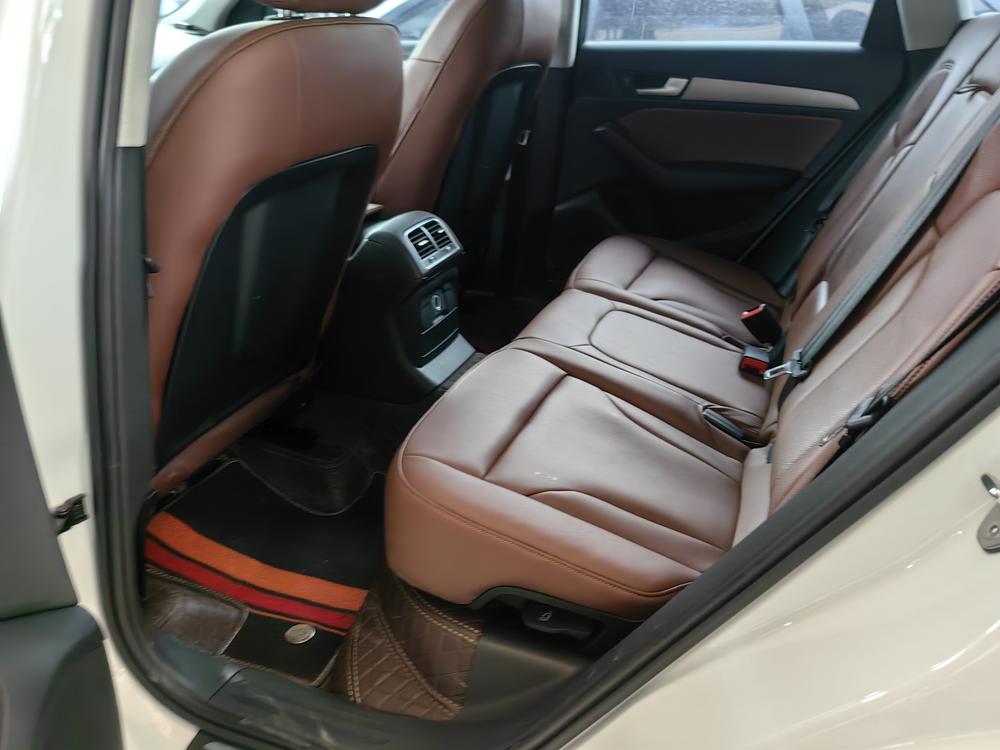 Audi Audi Q5
