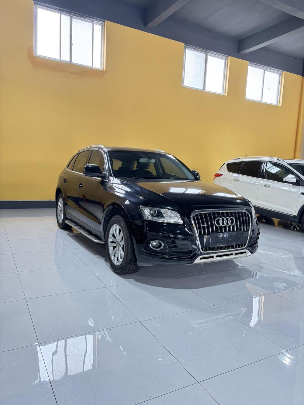 Audi Audi Q5