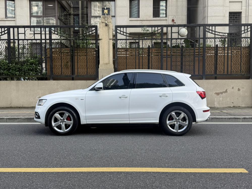 Audi Audi Q5