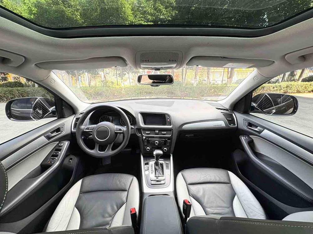 Audi Audi Q5