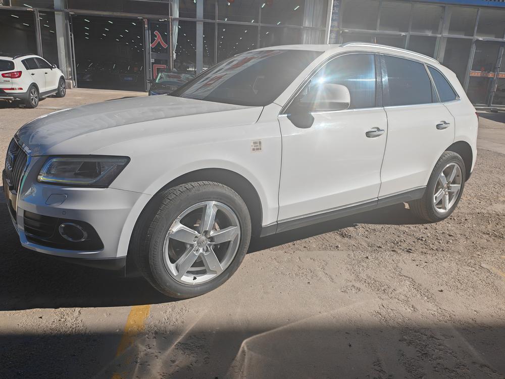 Audi Audi Q5