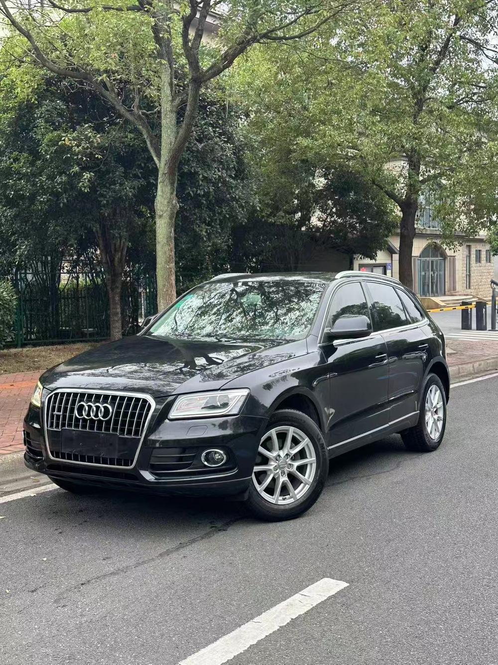 Audi Audi Q5