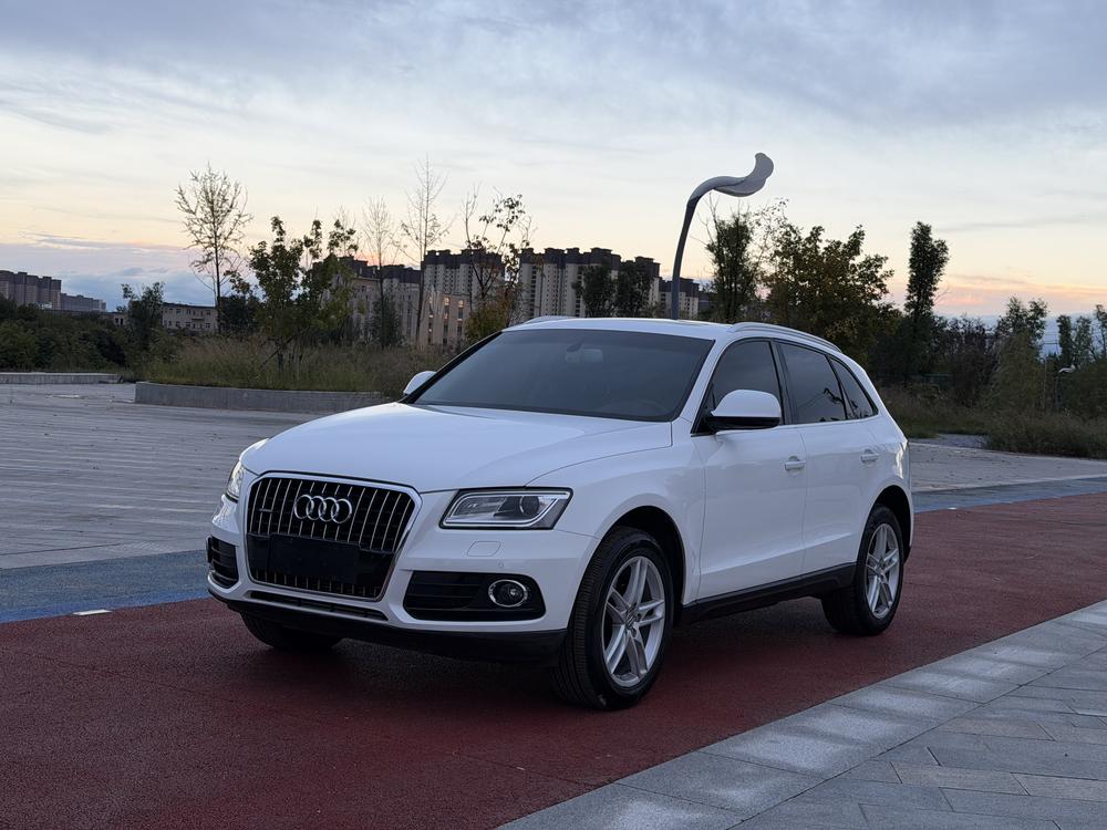 Audi Audi Q5