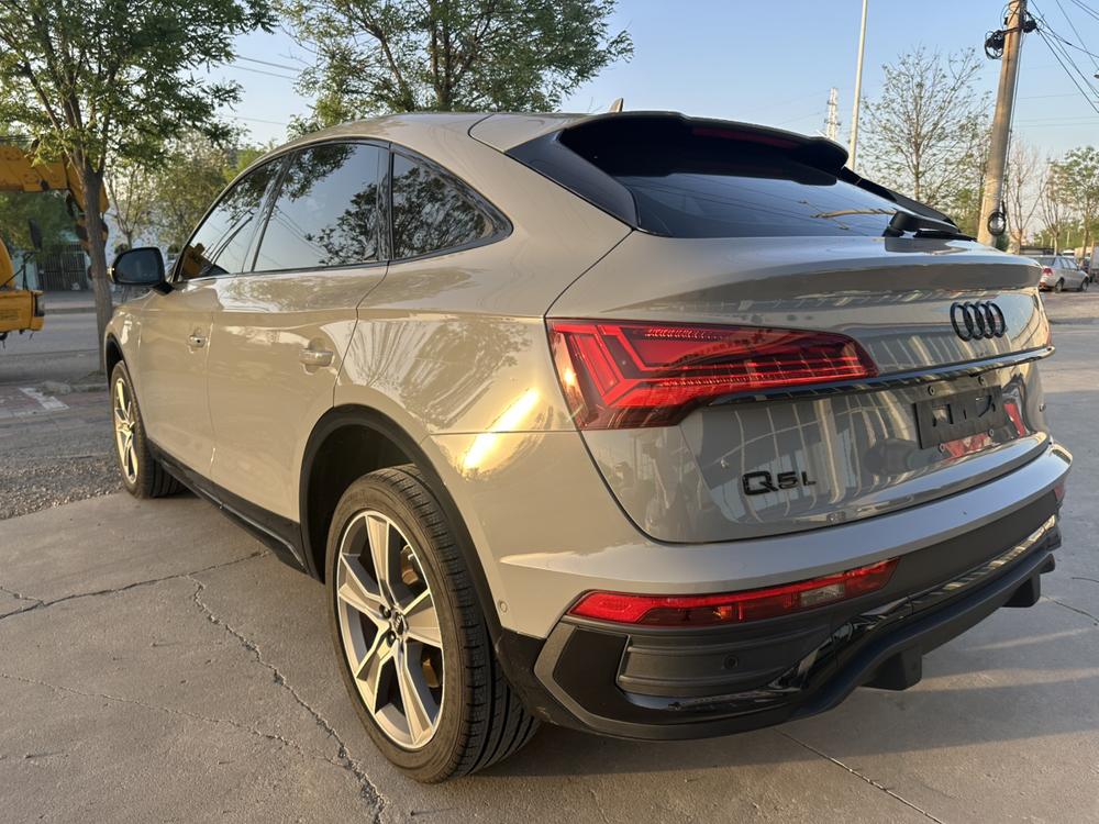 Audi Audi Q5L Sportback