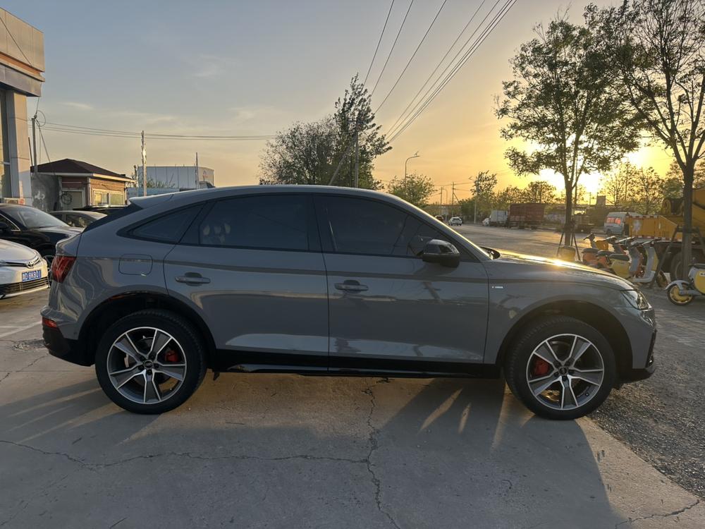 Audi Audi Q5L Sportback