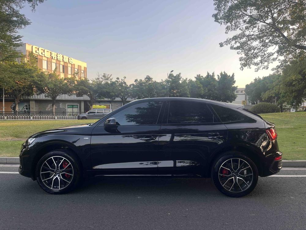 Audi Audi Q5L Sportback