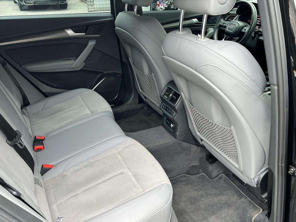 Audi Audi Q5L Sportback