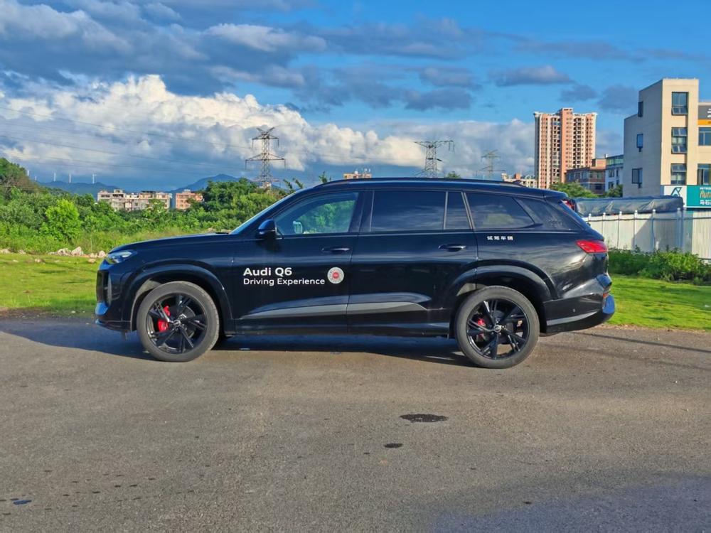 Audi Audi Q6