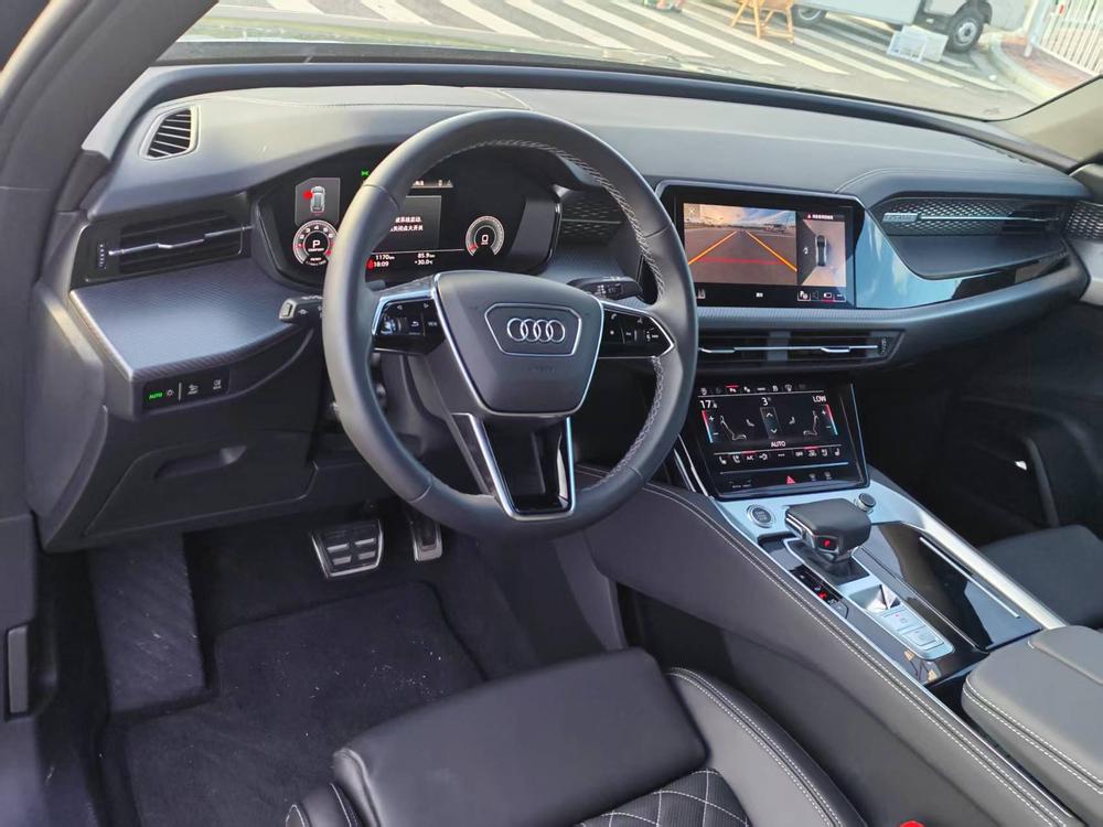 Audi Audi Q6