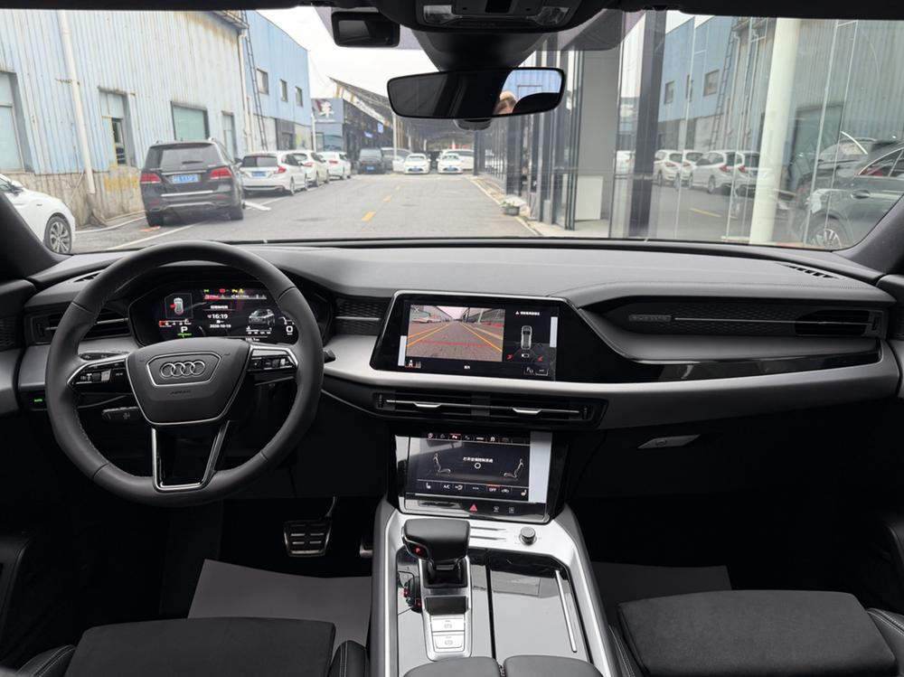 Audi Audi Q6