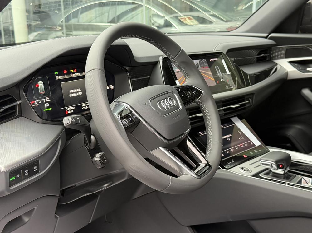 Audi Audi Q6