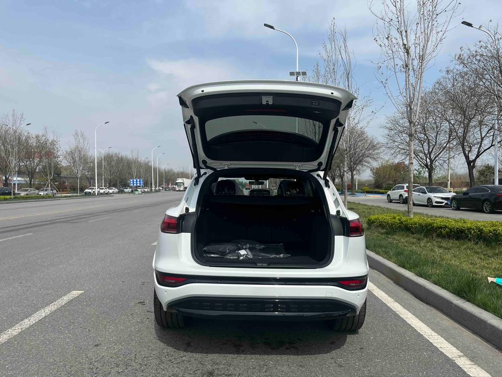 Audi Audi Q6L e-tron