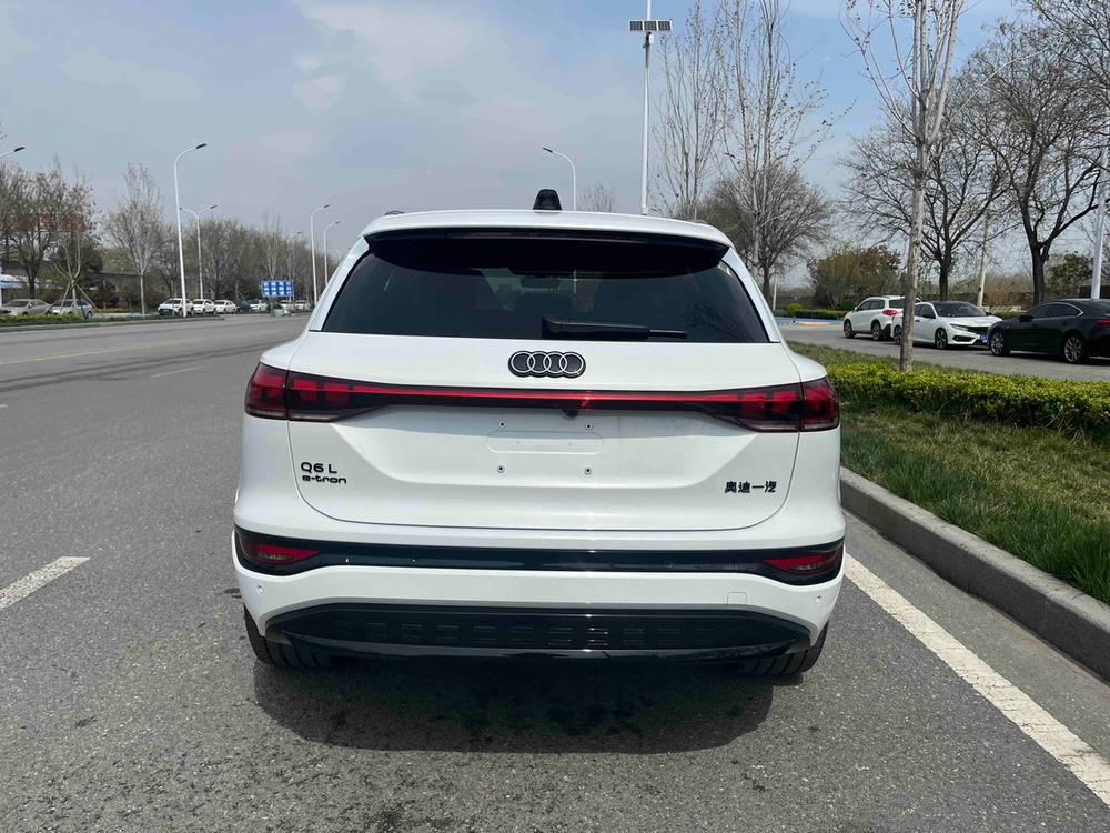 Audi Audi Q6L e-tron
