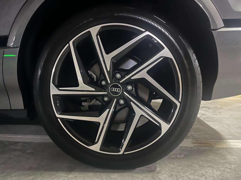 Audi Audi Q6L e-tron