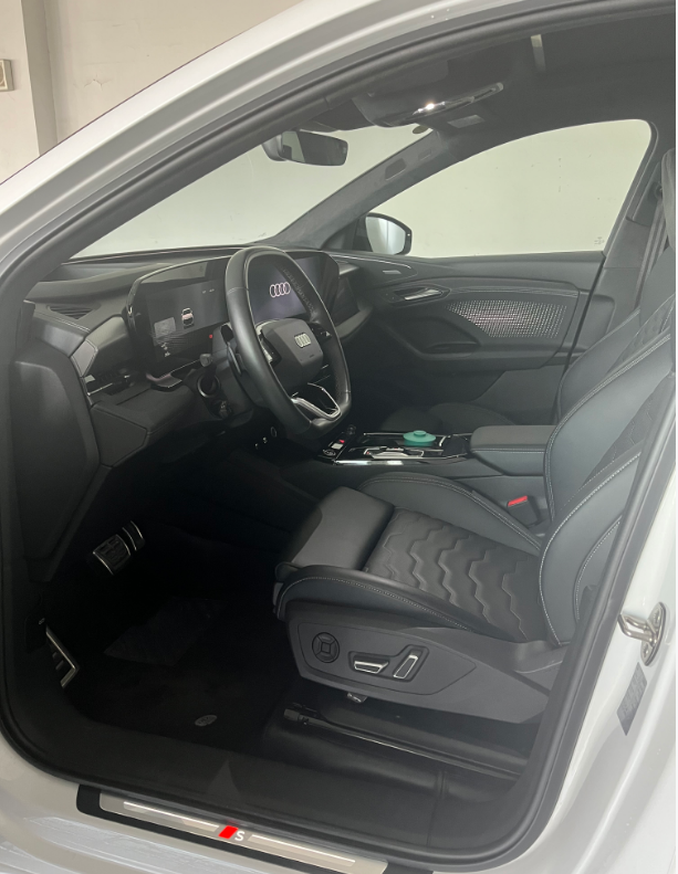 Audi Audi Q6L e-tron