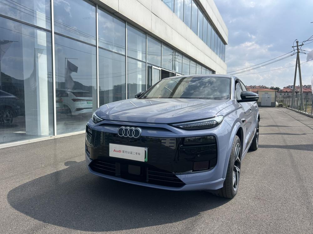 Audi Audi Q6L Sportback e-tron
