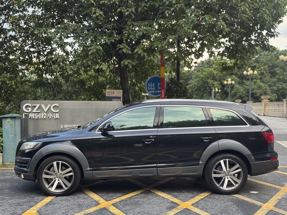 Audi Audi Q7
