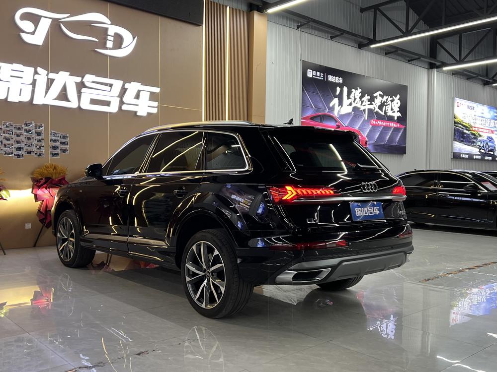 Audi Audi Q7
