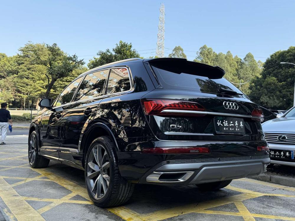 Audi Audi Q7