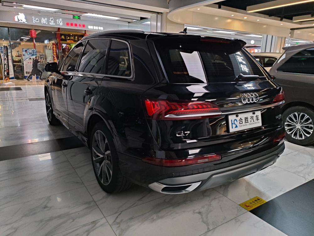 Audi Audi Q7