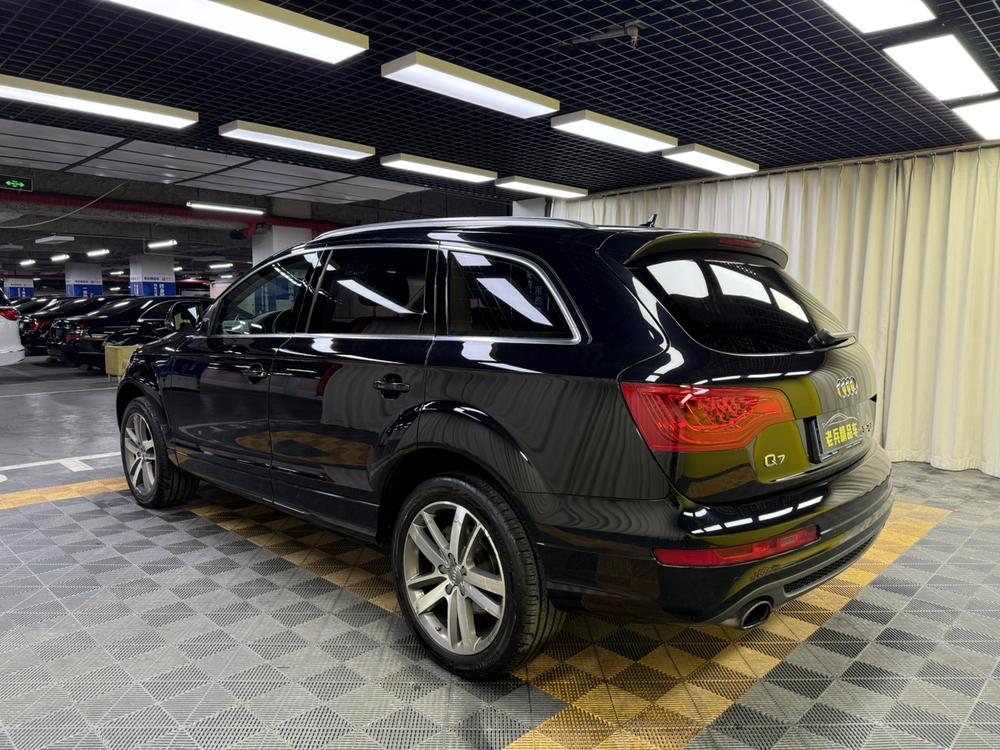 Audi Audi Q7