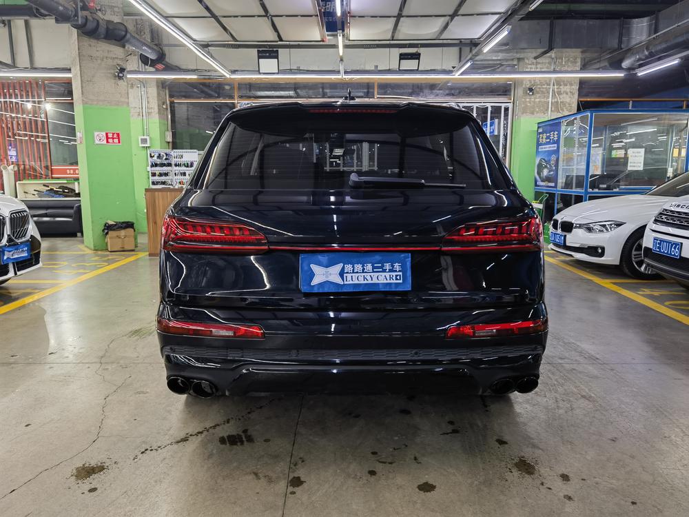 Audi Audi Q7