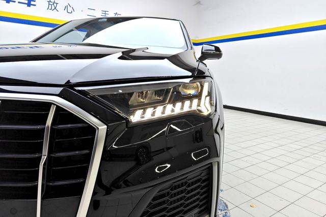 Audi Audi Q7