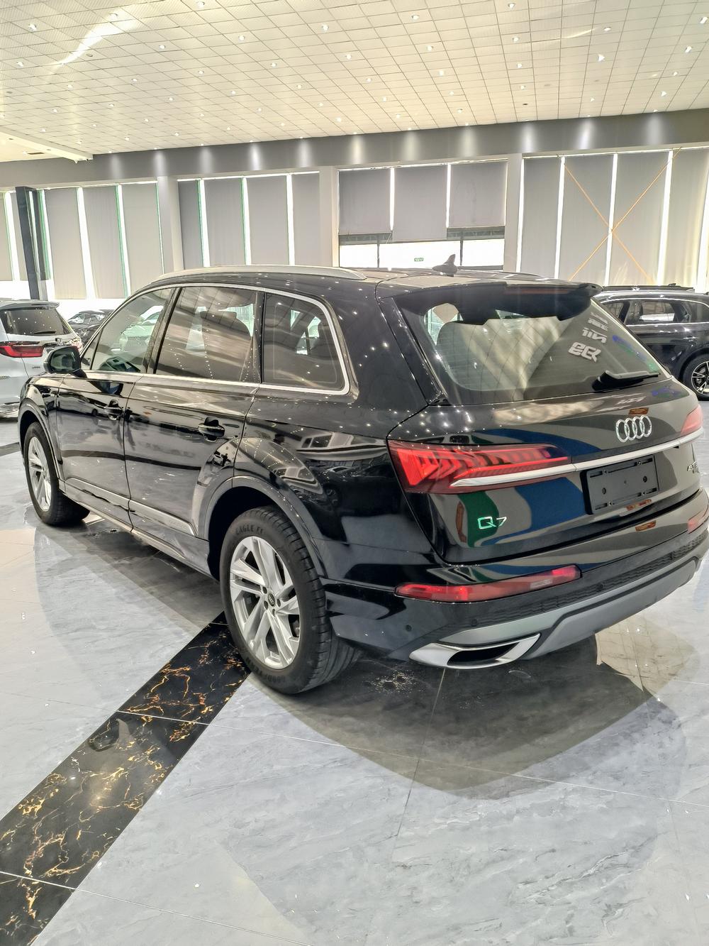 Audi Audi Q7