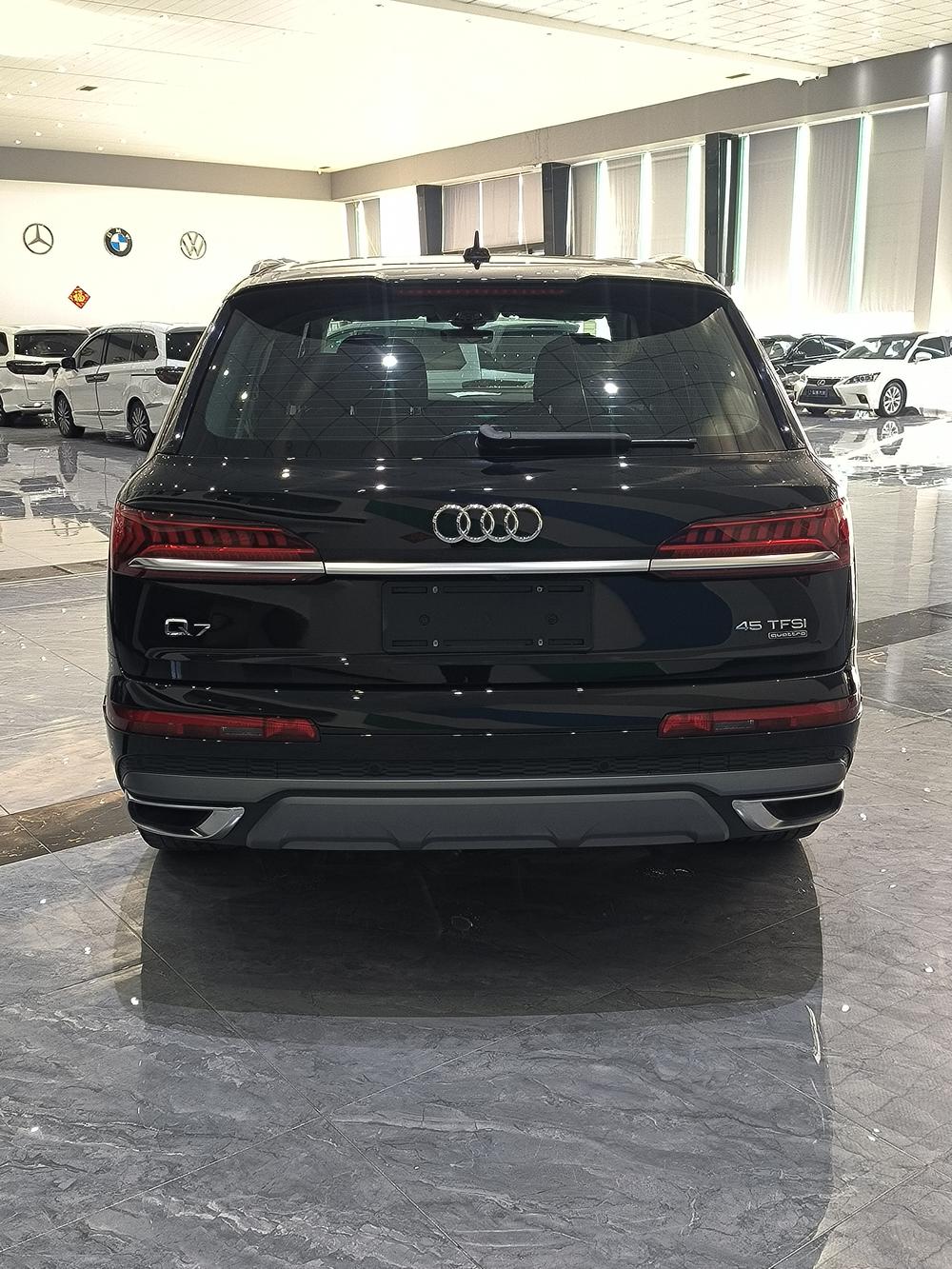 Audi Audi Q7