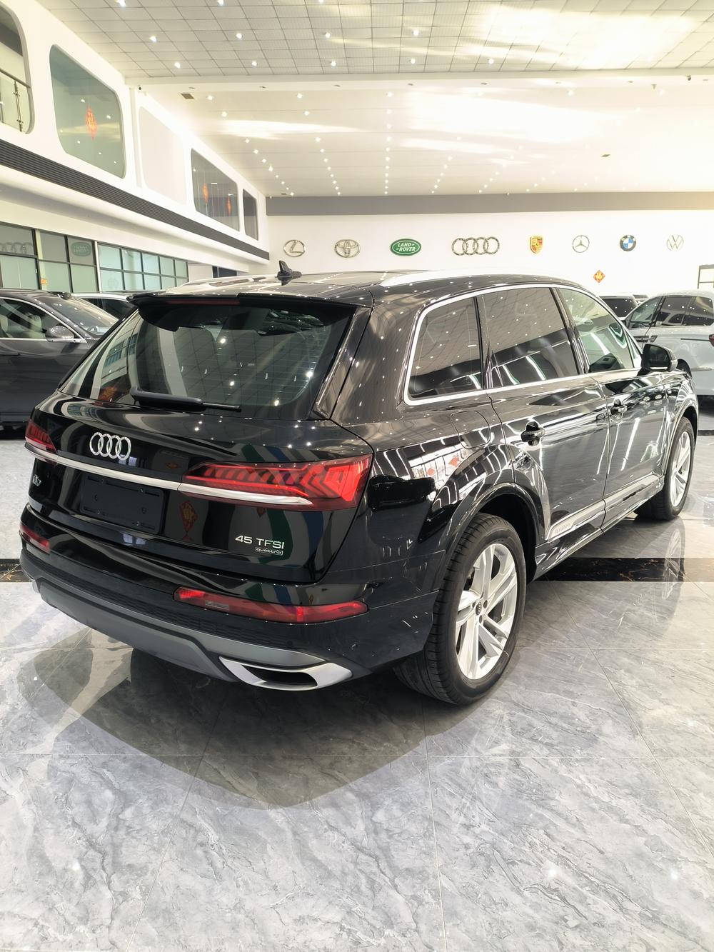 Audi Audi Q7