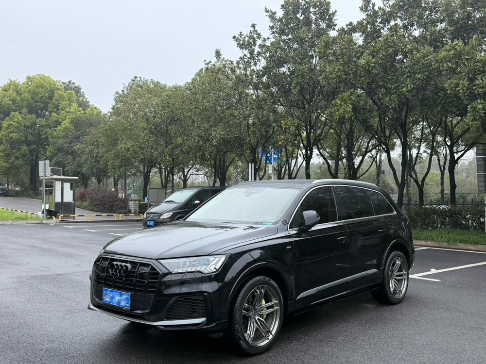 Audi Audi Q7