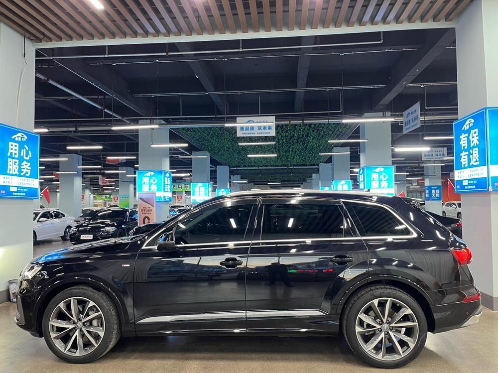 Audi Audi Q7