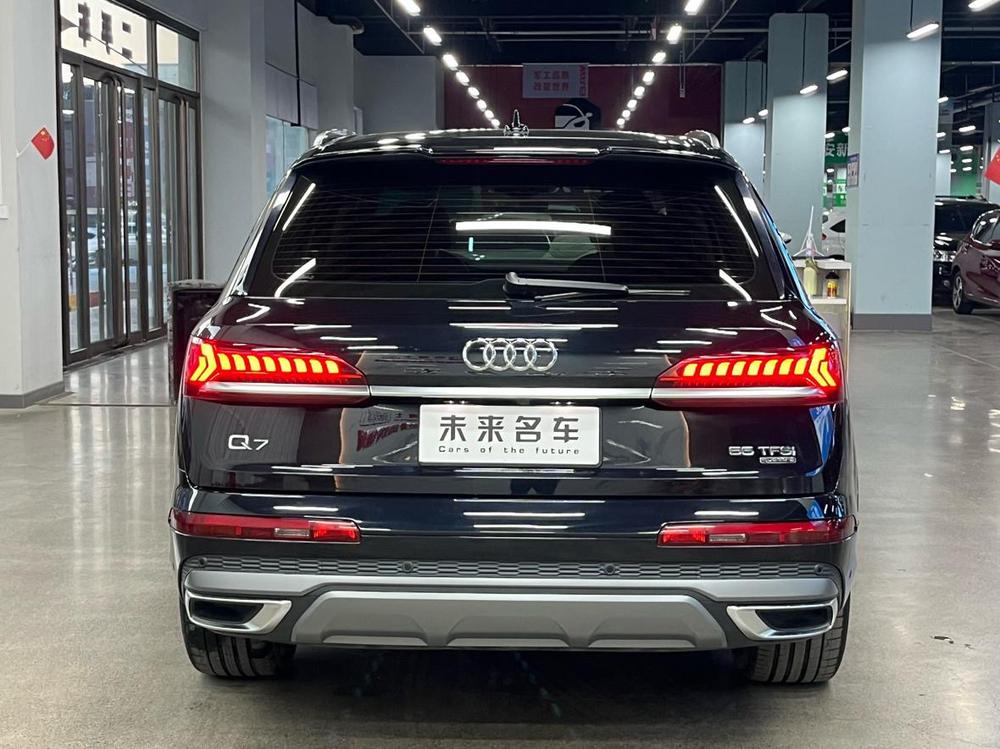 Audi Audi Q7