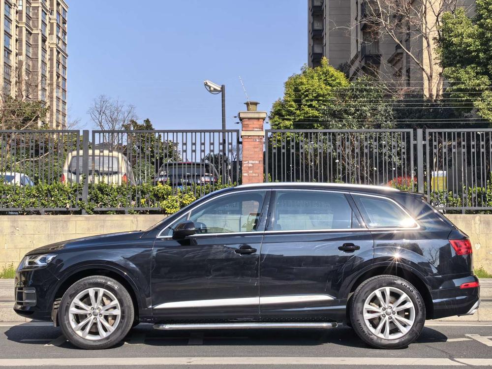 Audi Audi Q7
