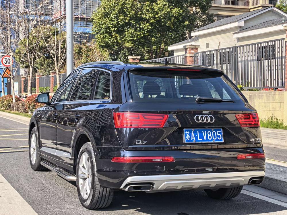 Audi Audi Q7
