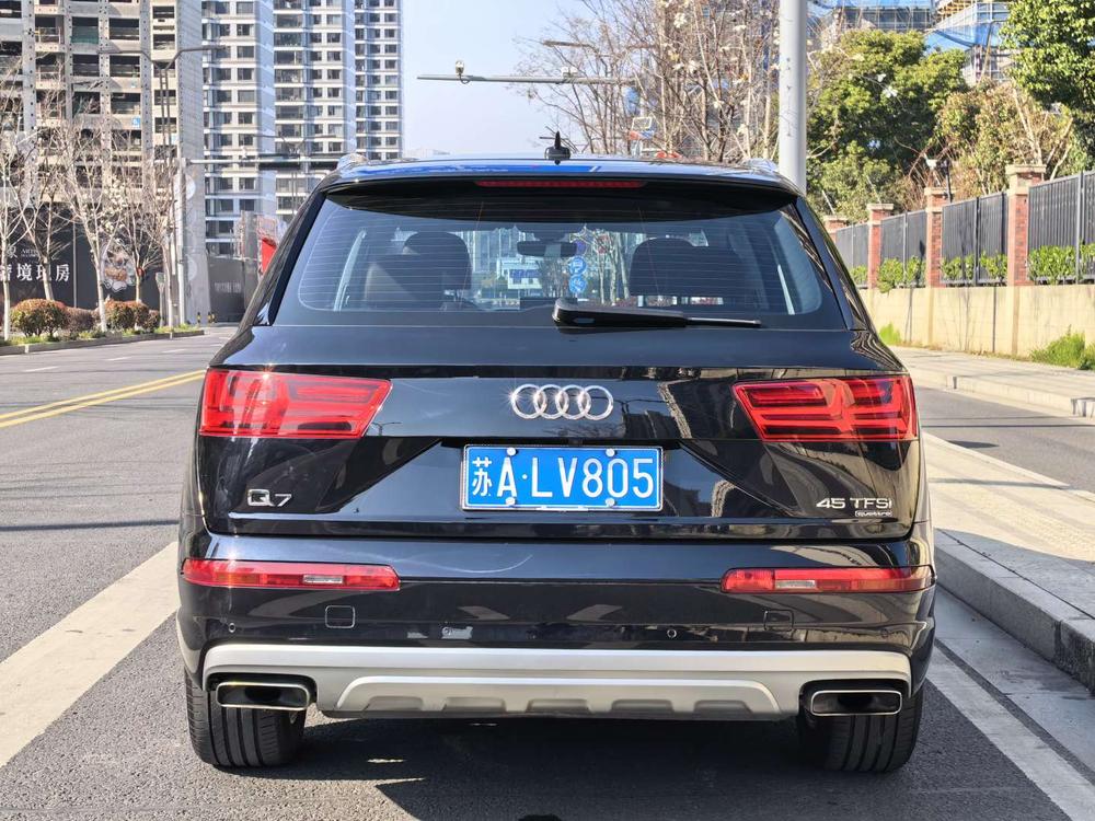 Audi Audi Q7