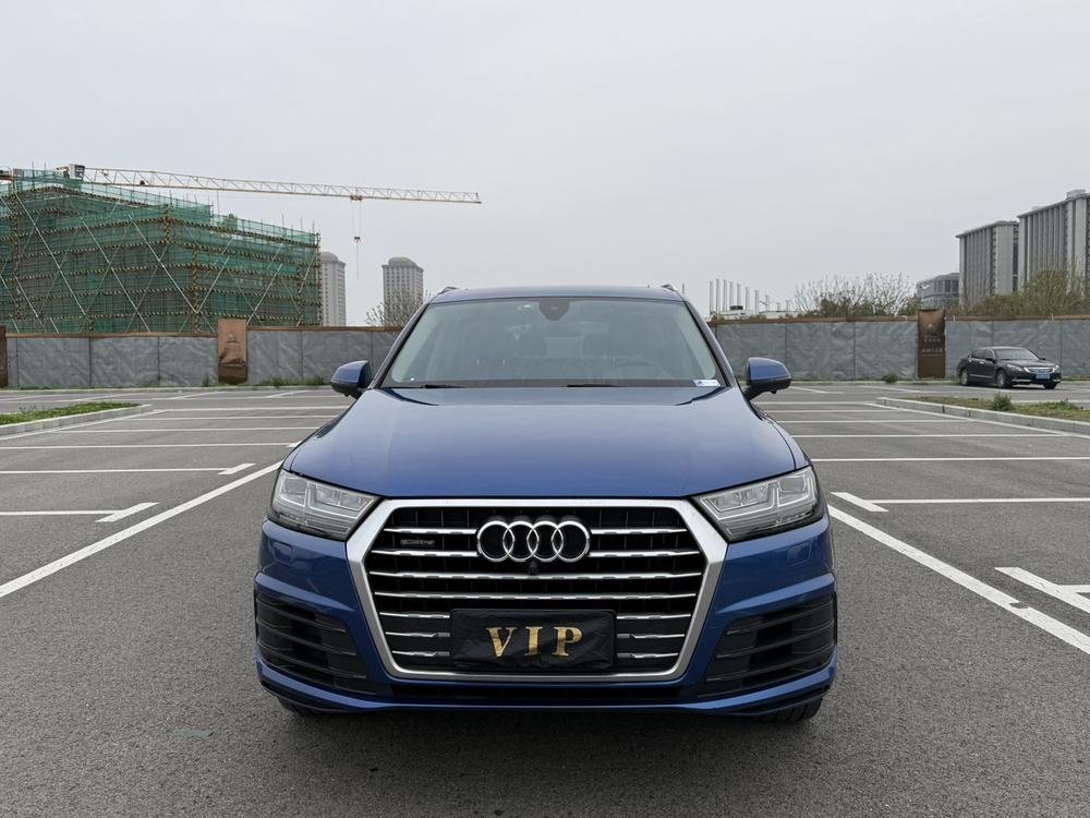 Audi Audi Q7