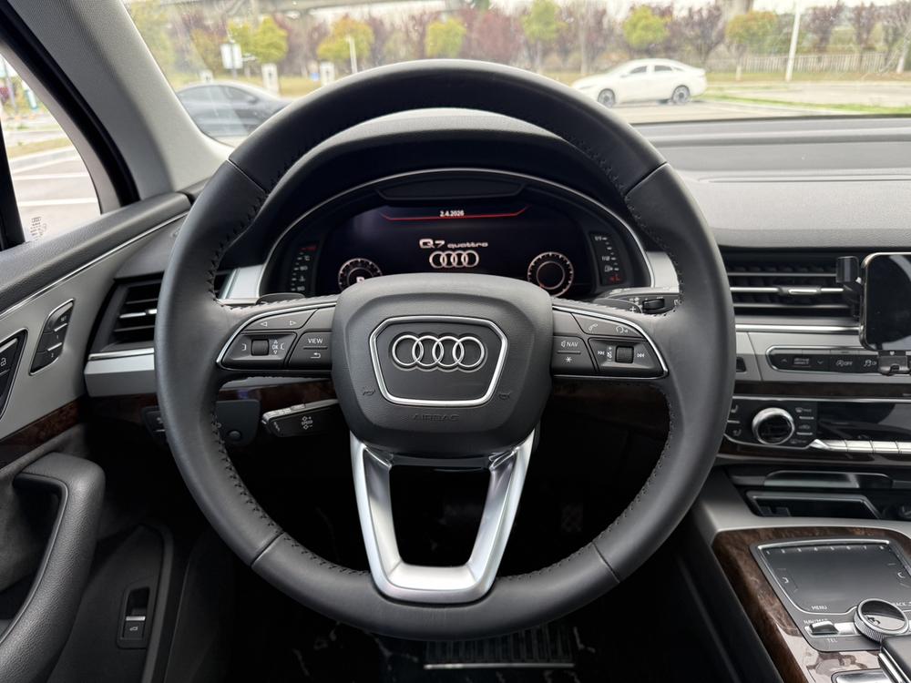 Audi Audi Q7