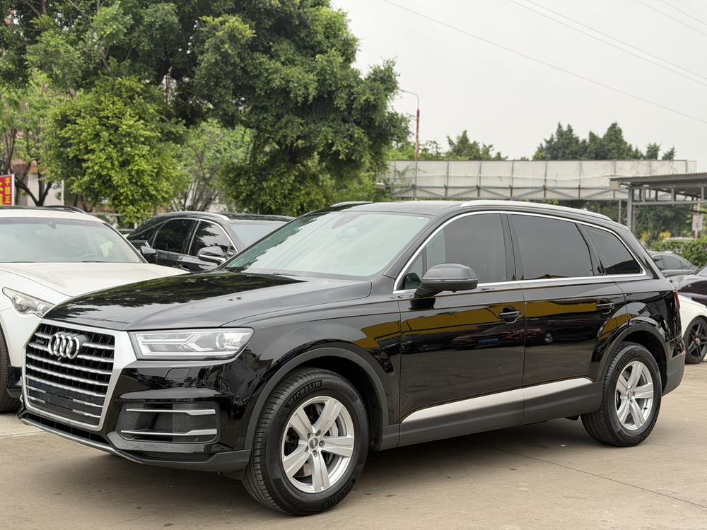 Audi Audi Q7
