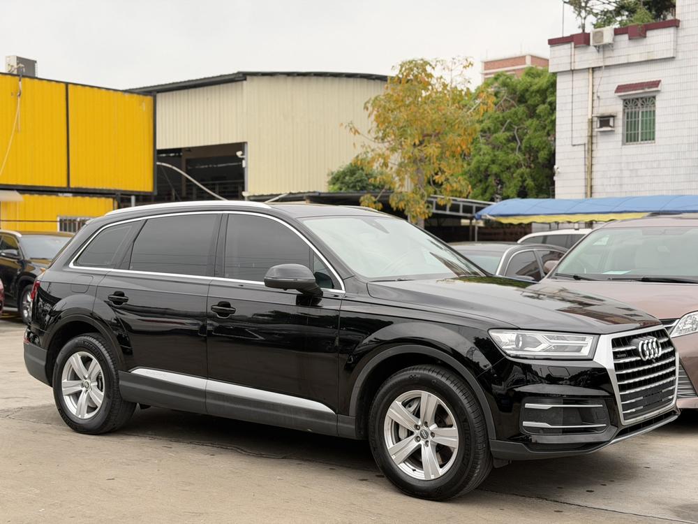 Audi Audi Q7