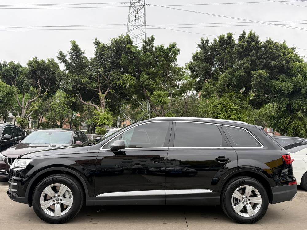 Audi Audi Q7