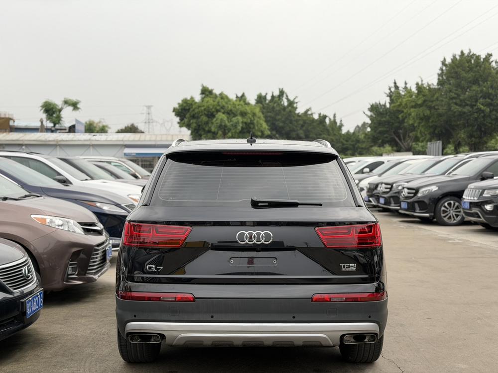 Audi Audi Q7